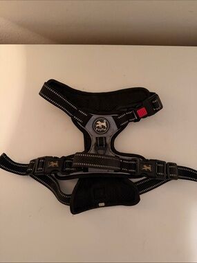 Adjustable No-Pull Dog Harness in Blue and Black - Medium